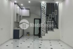 Bán nhà phú diễn, bắc từ liêm, 49m2, 5 tầng, mt 4.2, giá 4.2 ty. lh 0835956891.