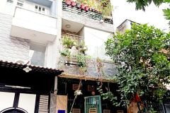 Cần bán nhà bình tân, mặt tiền đường 8m, 40m2, 4 tầng, 4.39 tỷ tl