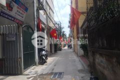 Trung tâm tiện ích ngọc thụy, 4xm2, oto lùi tận cổng, giá 3,x tỉ