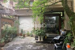 Bán biệt thự lạc long quân tây hồ. dt 125m2, mt 6.5m, 4 tầng. giá chỉ 18.3 tỷ.