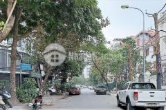 Bán nhà phố cầu giấy, mặt phố nghĩa đô. vỉa hè, ô tô, thang máy, kd. dt 60m2 mt5m 5t 16tỷ