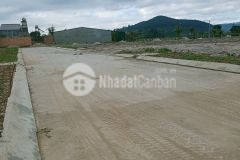 Cần bán lô đất đối diện bưu điện lâm hà mt đường hùng vương 10x20 giá 2.2 tỷ sổ hồng riêng