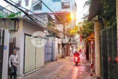 Ngọc hồi phân lô ô tô tải vào nhà 45m2 chỉ 2,99 tỷ.