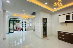 Cực hót, nhà hẻm đường hoàng hoa thám, p5, bt, 41m2, 3 tầng, chỉ 6.5 tỷ, 0384966639