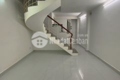 Bán nhà dưới 5 tỷ quận 10, mặt tiền 4m, 3 tầng, btct chắc chắn