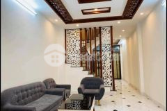 Bán nhà võ chí công 40m2 4.05 tỷ ô tô cách nhà 10m 2 thoáng sổ vuông