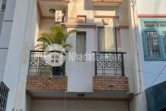 Đang bán nhà đường hoàng hoa thám gần chợ trường học, dt 64m,giá 9,5 tỷ