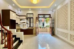 20m ra phố bán nhà cực đẹp tại đại la, dt 36m2x5t, mt 5m, giá 4.6tỷ, view thoáng.