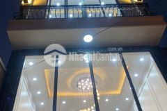 Bán nhà thịnh liệt ngõ thông ô tô đỗ cửa diện tích 50m2, 5 tầng, mặt tiền 4.6m, giá 5.8 tỷ