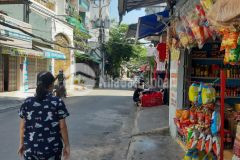 Nhà nguyễn tư giãn, đường nhựa lớn sân xe hơi, 60m2, 6.1tỷ