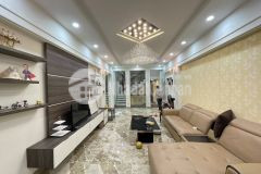 Bán nhà đẹp trung tâm đống đa lô góc ô tô tránh dt63m2 gía 11,8 tỷ