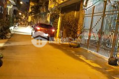 Bán nhà hoàng cầu 61m2mt 5m. lô góc oto tránh, kd