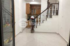 Nhỏ xinh lung linh gần phố ở ngay 25m 5t 2xtỷ ngõ quỳnh quận hai bà