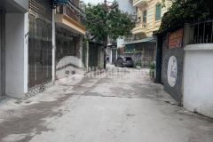 Nguyễn sơn, trung tâm an sinh, tiện ích long biên trước cổng oto tránh đỗ chỉ khoảng 3 tỉ.