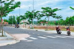 Bán gấp lô đất dh409 sô săn 960tr gia hơi cuôi năm 0974618124