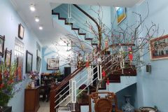 Bán nhà đê trần cát chân hbt lô góc ô tô đỗ cửa dt 50m2 3 tầng mt 4 m giá 6.35 tỷ