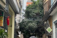 Bán đât ngo 63 ngoc đai, đai mô, 63m, mt3.6m phân lô ô tô đô cưa gia 4 ty 2