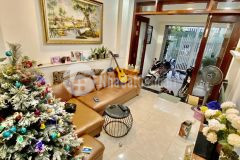 Bán nhà tân phú, mặt tiền đường, 50m2, 4pn, 5.2 tỷ thương lượng