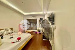 Bán gấp nhà víp măt phố cổ lò đúc sổ đỏ đẹp 70m2, mt 5m chỉ 30ty. 0589593999 0961334883.