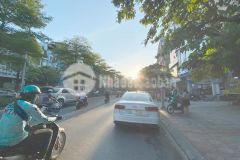 Mặt phố 5 tầng,thang máy, ô tô tránh kinh doanh