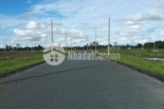 Bán gấp đất nền sổ sẵn ngây chợ.