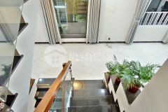 Thiêu nơ ban gâp nha phan anh, quân binh tân, 4 tâng, nhinh 4 ty.