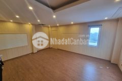 Nhà mặt phố âu cơ, 7 tầng, lô góc, thang máy, kinh doanh