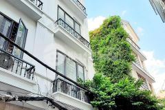 Cần bán nhà gấp cầu giấy 5 tầng 40m2 4 tỷ