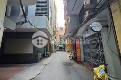 Cần bán lô góc chùa láng 50m2, kinh doanh sầm uất,ô tô tránh.nhỉnh 8 tỷ.