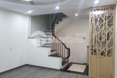 Bán nhà ngõ 535 lạc long quân hướng nam, bắc,5t, giá 4,35 tỷ.