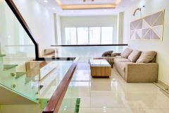 Tân bình, 5 lầu, sát mặt tiền, xe hơi đổ cửa, 10m xe tải tránh nhau, tặng nội thất.