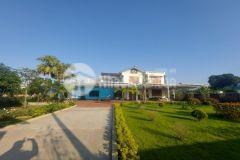 Biệt thự nghỉ dưỡng cao cấp lô góc 2 mặt tiền rộng full nội thất gỗ bách xanh tại nhuận trạch