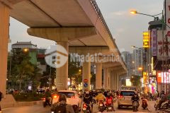 Bán nhà mặt phố dịch vọng, cầu giấy, hà nội. dt 77m2 x mt 4,6, 16,3 tỷ. lh 0902245148