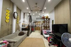 Bán nhà ngọc thụy, đón tết ở luôn, 42 m2. 4 tầng nhỉnh 4 tỷ