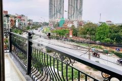 Mặt tiền khủng đê long biên kinh doanh siêu khủng ô tô đỗ cửa