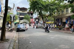 Bán nhà phố ngọc lâm, mặt tiền 8m, ở kết hợp kinh doanh, văn phòng.