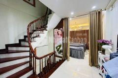 Nhà 5 tầng phố chùa láng, ngõ thông, kinh doanh 40m, giá 6.5 tỷ