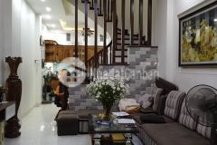 Bán nhà 5 tầng hà đông mới đẹp giá rẻ dt 40m2 gía 5,05 tỷ