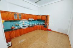 Bán nhà cầu giấy 45m, 4 tầng, mặt tiền thoáng, gần phố, ngõ thông tứ tung. giá nhỉnh 4 tỷ rưỡi