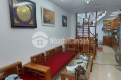 Bán nhà mới lạc long quân 40m 5t full nội thất mt 3.5m 3.85 tỷ 0962.656.654