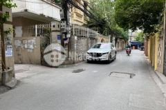 Bán gấp nhà hoàng quốc việt cầu giấy 50m2 lô góc ngõ ô tô tránh giá 9tỷ1