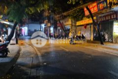 Cần bán nhà siêu víp phố cổ hoàn kiếm gần chợ đồng xuân 200m2,mt20m, giá 160ty.0589593999.0961334883..