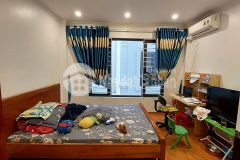 Thạch bàn long biên nhà đẹp ở ngay đón tết ngõ thông 30m ra ô tô 30m2 mt4m chỉ 2.5 tỷ.