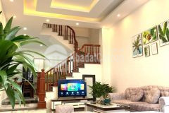 Nhà đẹp cầu giấy 54m2x 6tầng ở hoặc kinh doanh 09 phòng ngủ ngõ rộng gần phố ba gác tránh 5.6 tỷ