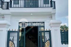 Bán nha hai mặt hem xe hoi bùi đình túy 30m2 so đep vuong vuc chi 4.3 ty.