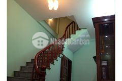 Bán nhà 1 trệt 1 lửng, 2 lầu hẻm ô tô đường lê hồng phong, hướng tây bắc.