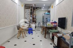 Chính chủ cần bán nhà đẹp 4 tầng trần cung 10m ô tô tải đỗ 150m ra mặt phố hoàng quốc việt