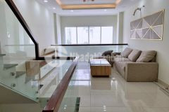 Dt 33m2, 3.9x8.5m, hẻm rộng 6m. nhà thiết đẹp, btct gồm 1 trệt 4 lầu, 5 pn, 5 wc, phòng khách, b