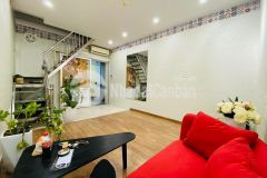 Nhà đẹp hồng mai ngõ thông sát ôtô. 27m2. gía 1.95 tỷ.