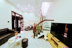 Bán nhà ngõ phố hoàng mai 38m2 nhà mới 4 tầng 10m ô tô